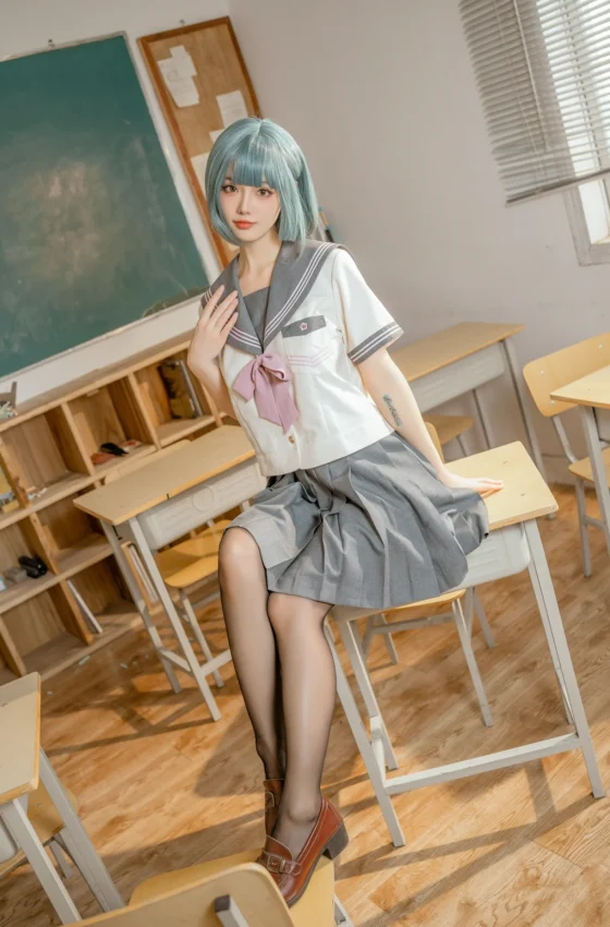 [COSPLAY]桃良阿宅 – 不良JK