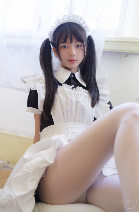 [稚乖画册] 夜夜 白丝女仆 [70P]