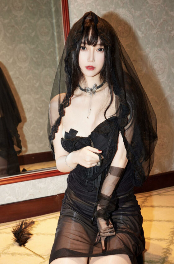 [秀人内购] 玥儿玥er 诱人私拍福利 黑纱黑丝