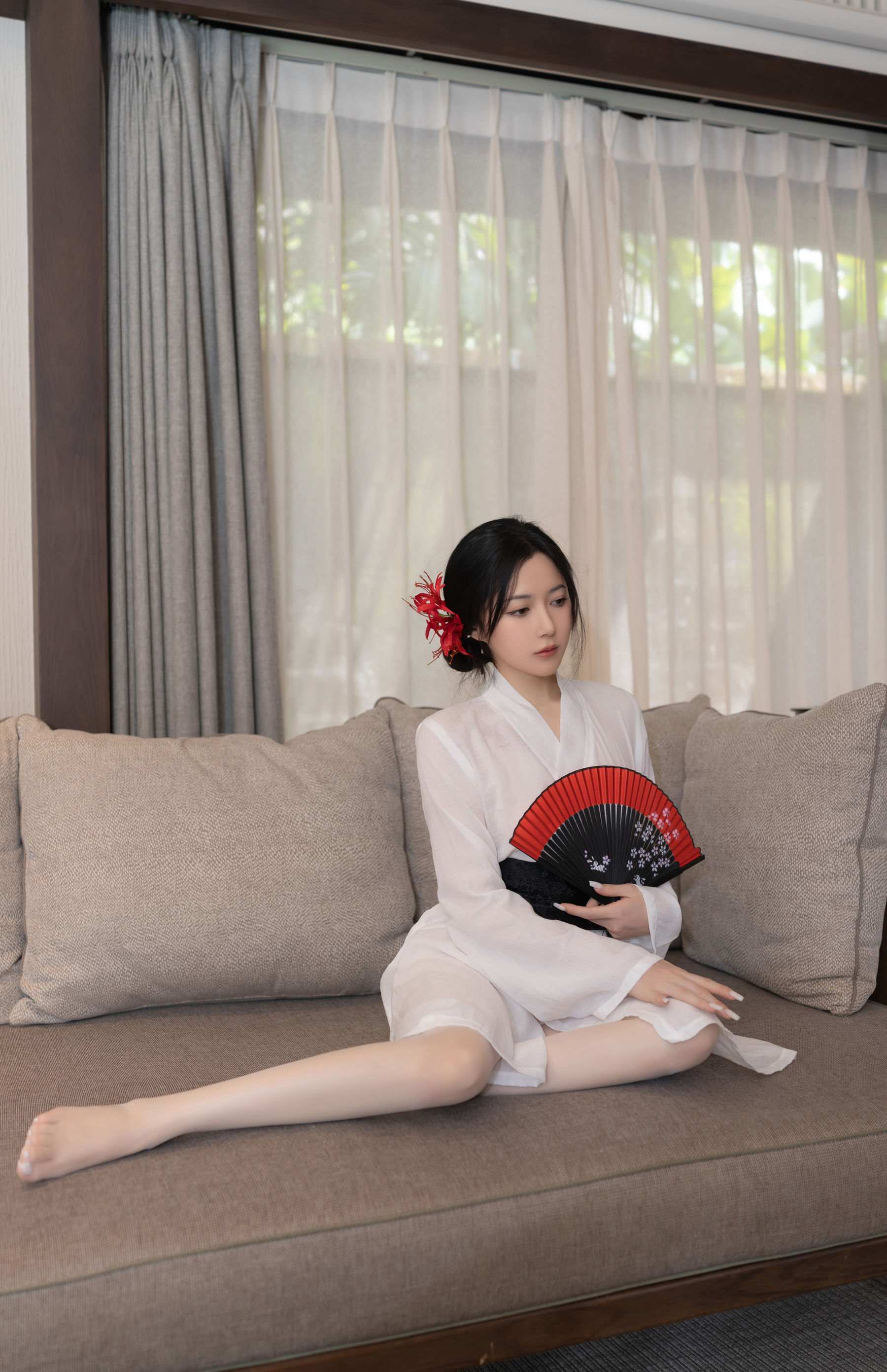 [秀人内购] 鱼子酱Fish 诱人私拍福利 寂