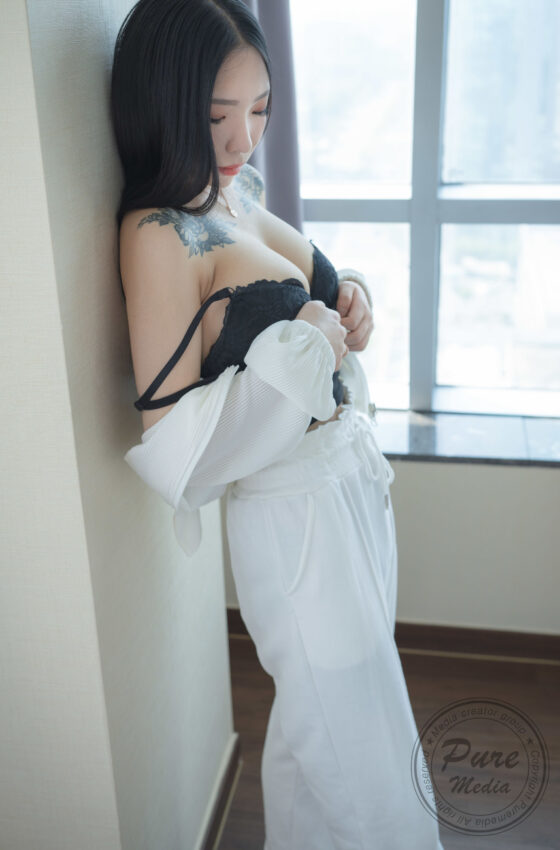 [PURE MEDIA] Yeon-hwa 黑色内衣 [28P]