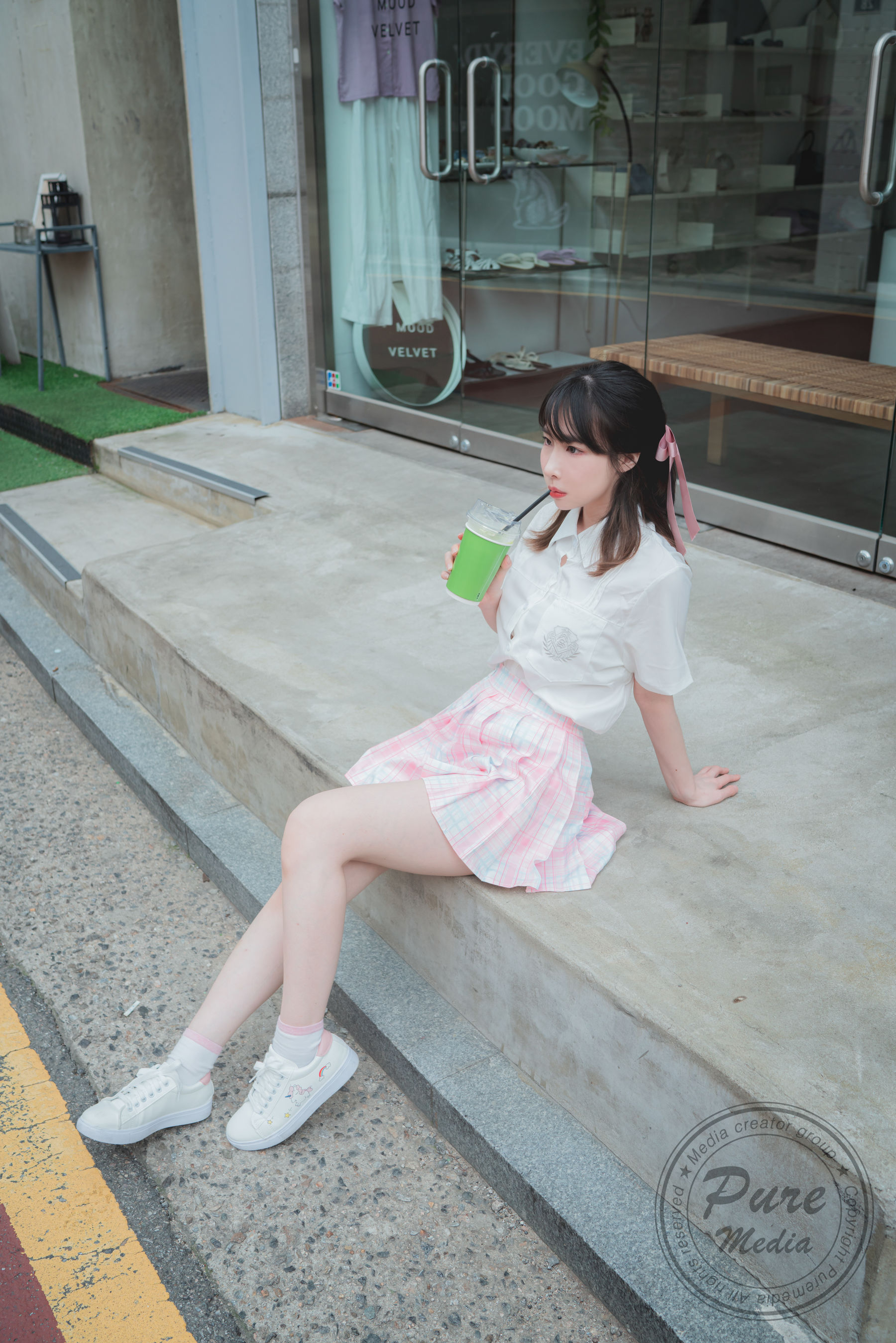 [PURE MEDIA] Uhye 粉色 [98P]