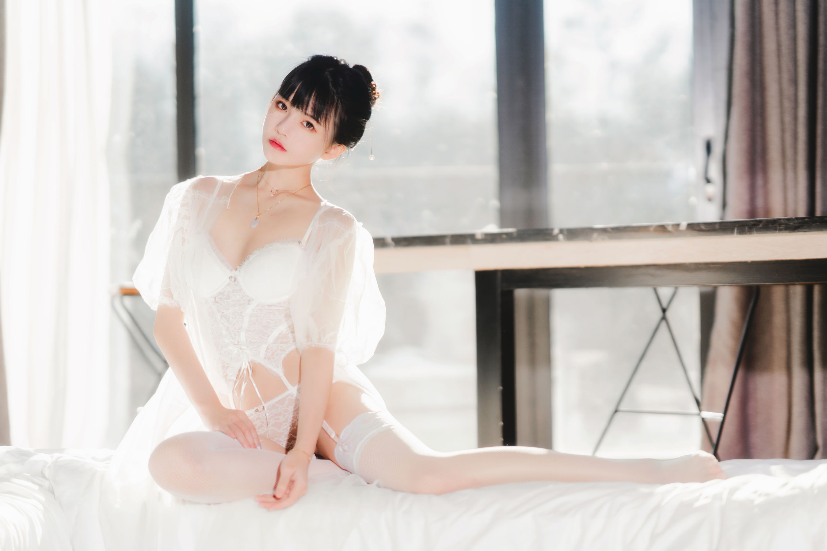 [COSPLAY] 桜桃喵 – 白纱糖